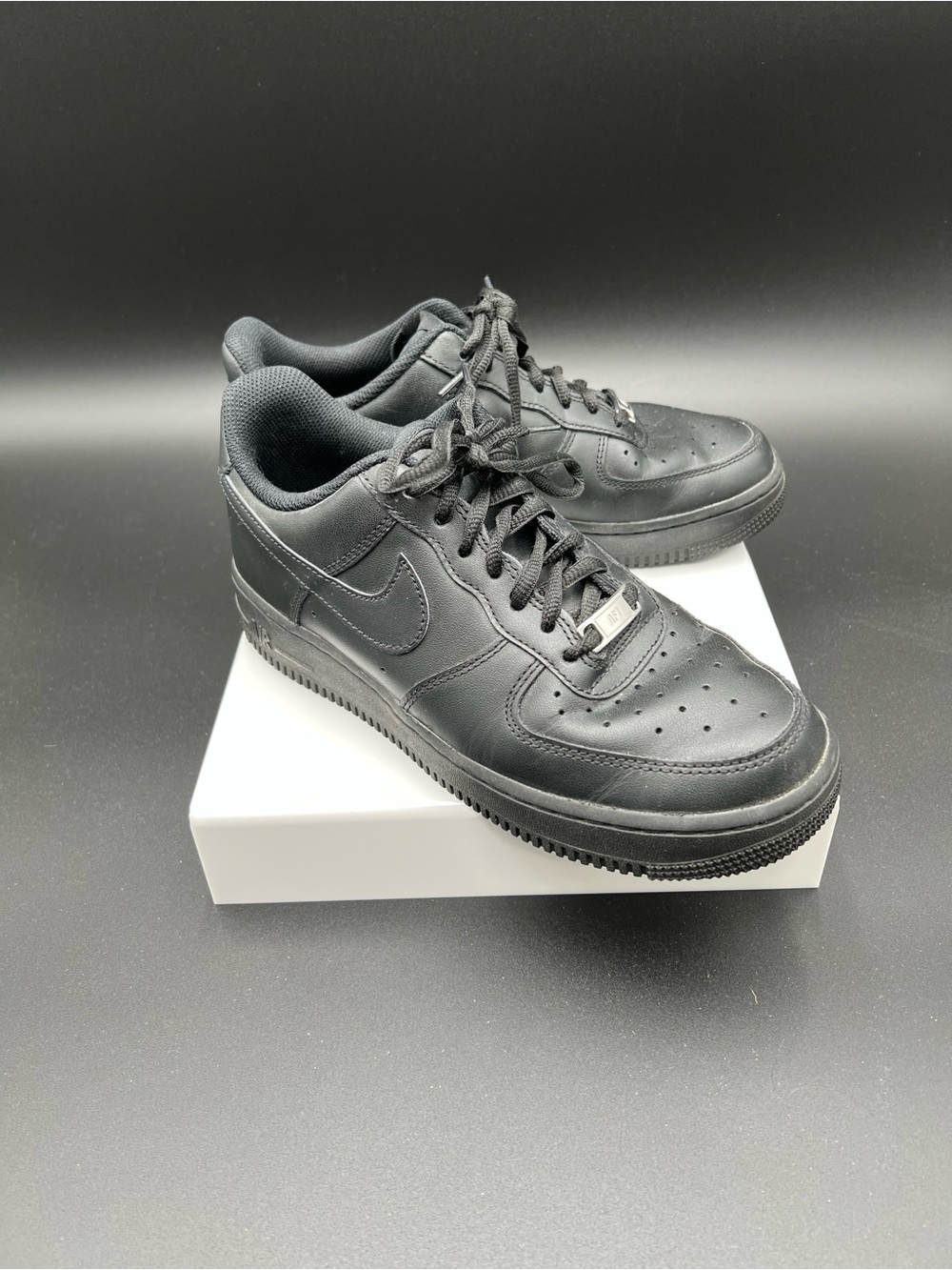 Nike Air Women’s Black Low-Top Leather Sneakers